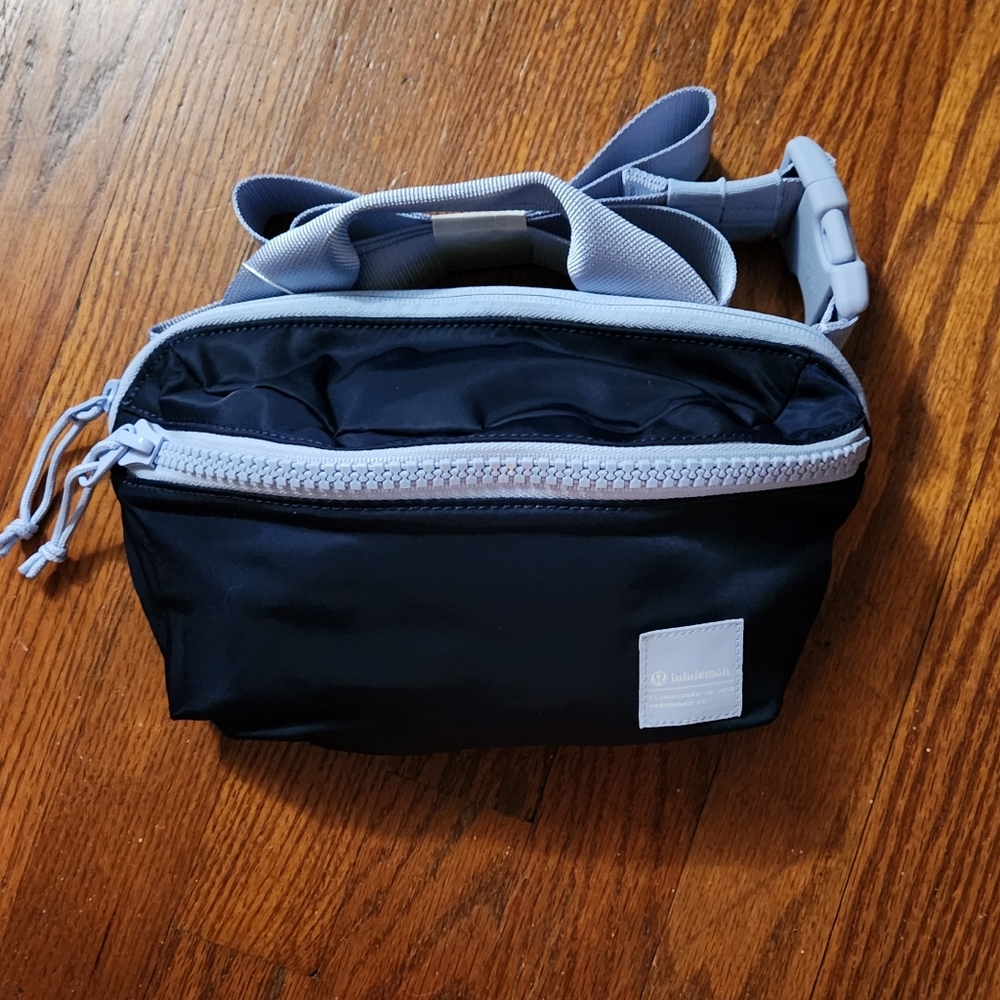 Lululemon NWT 2.5L Everywhere Belt Bag